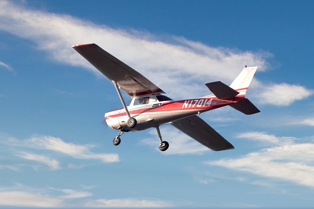 Avion léger de tourisme